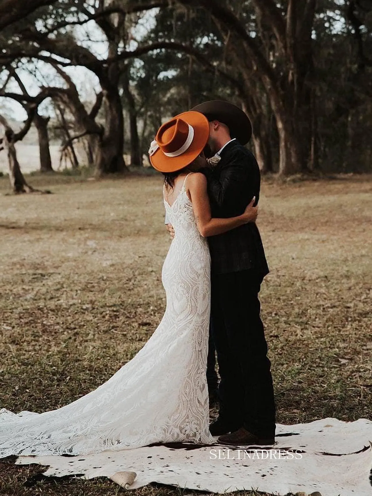 Mermaid Spaghetti Straps Country Wedding Dress Rustic Boho Lace Wedding Dresses KTC001